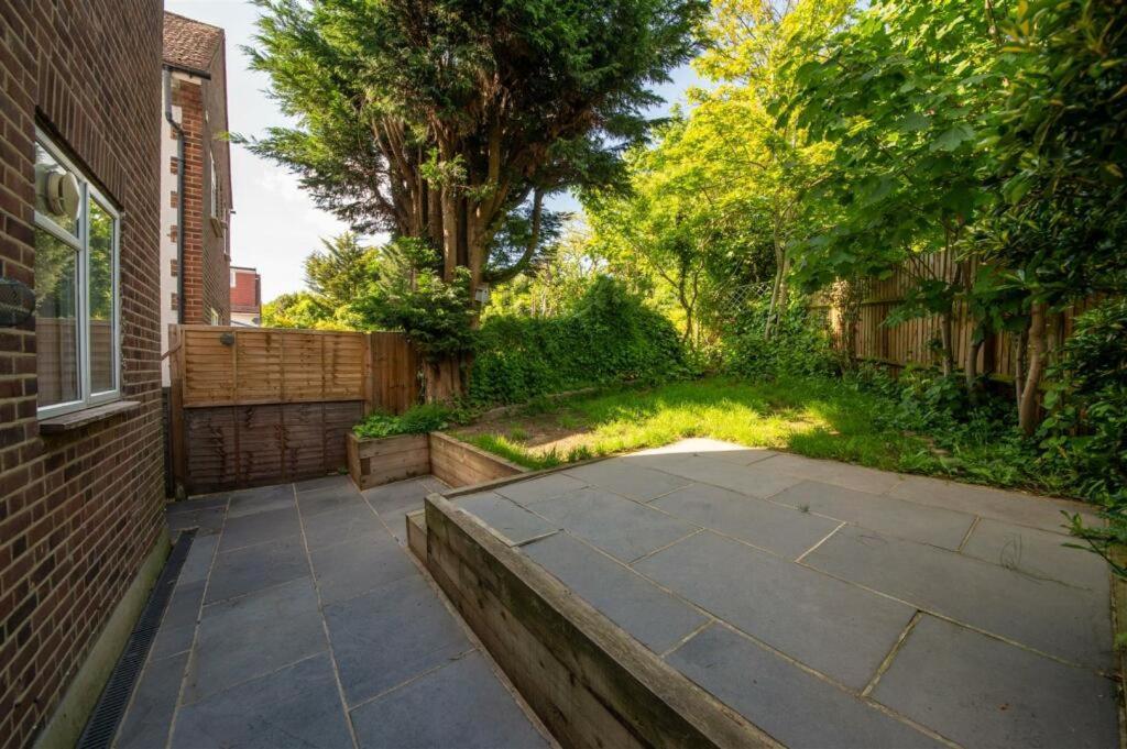 Vibrant & Stylish Mill Hill East Pad Apartamento Hendon Exterior foto